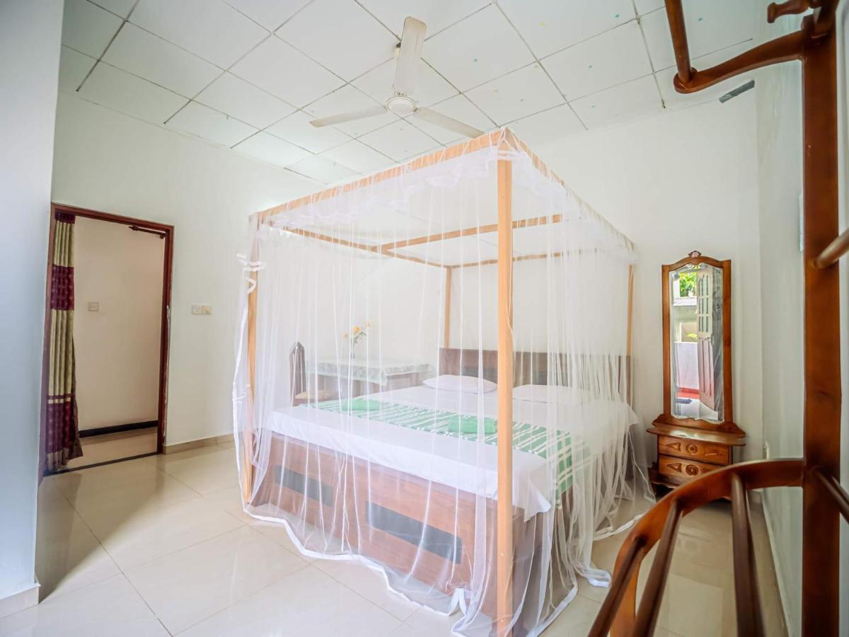 Surfing Guest House Matara Dış mekan fotoğraf
