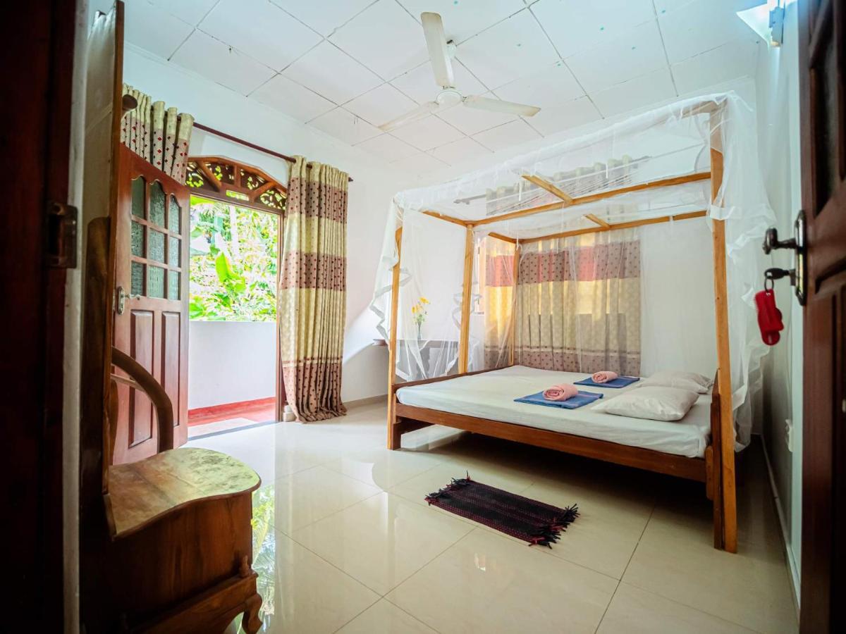 Surfing Guest House Matara Dış mekan fotoğraf