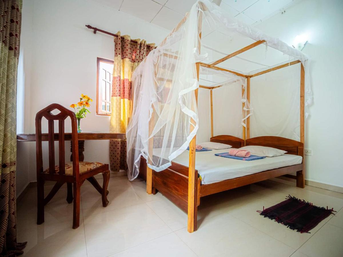Surfing Guest House Matara Dış mekan fotoğraf