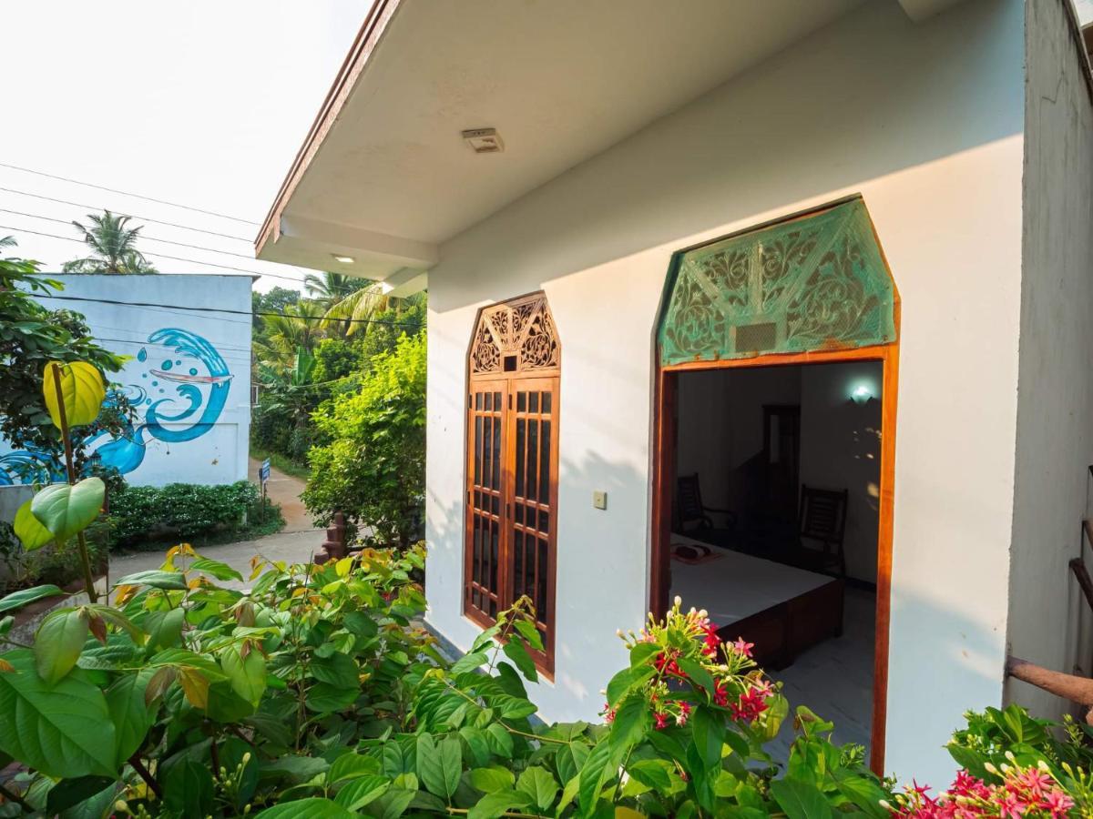 Surfing Guest House Matara Dış mekan fotoğraf